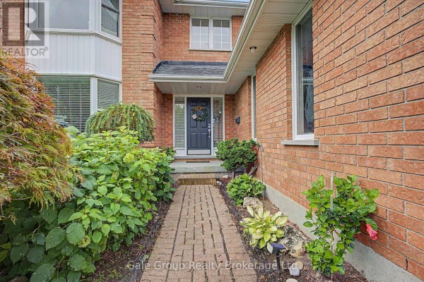 Den - 15 Ortona Street, Woodstock, ON N4T1M7 Photo 4