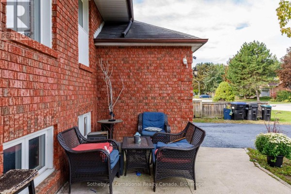 Primary Bedroom - 15 Port Royal Trail, Wasaga Beach, ON L9Z1H7 Photo 5