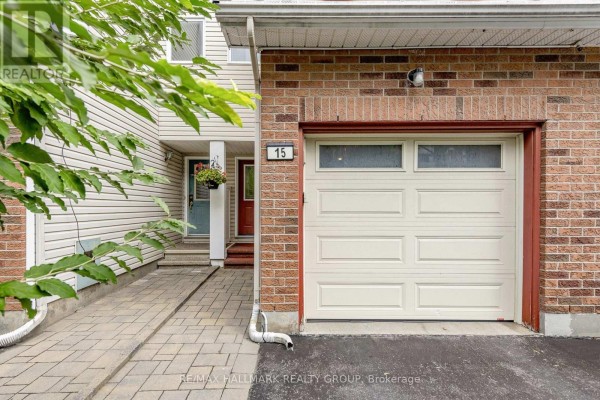 Kitchen - 15 Provender Avenue, Ottawa, ON K1K4N3 Photo 5