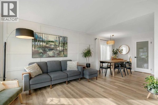 2pc Bathroom - 15 Rivercrest Way Se, Calgary, AB T2C4J8 Photo 5