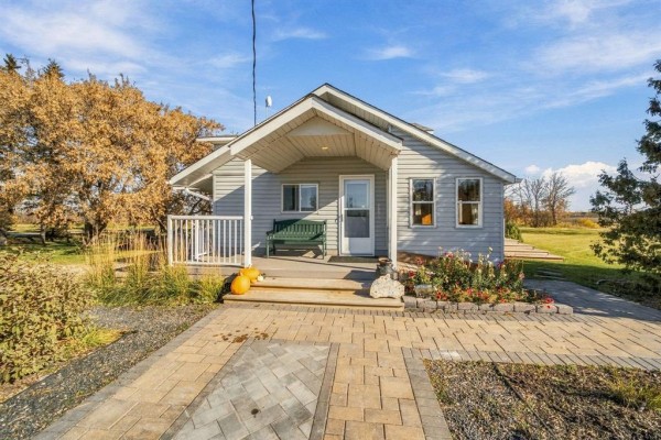 Primary Bedroom - 15 Robin Road, Lorette, MB R0A0Y0 Photo 3