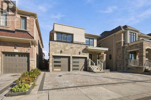 15 Ronald Street, Whitby