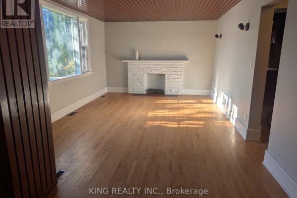 Dining room - 15 Roxaline Street, Toronto, ON M9P2Y6 Photo 3