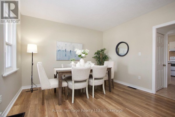Family room - 15 Russett Avenue, Oshawa, ON L1G3R4 Photo 5