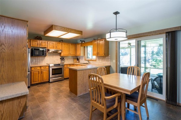 Family room - 15 Sheffley Court, Winnipeg, MB R3P1S2 Photo 4