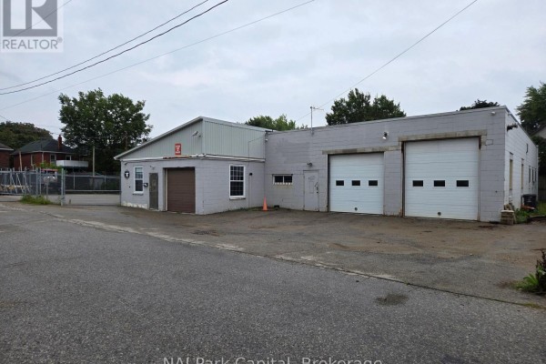 15 Smith Avenue, Guelph, ON, photo 2