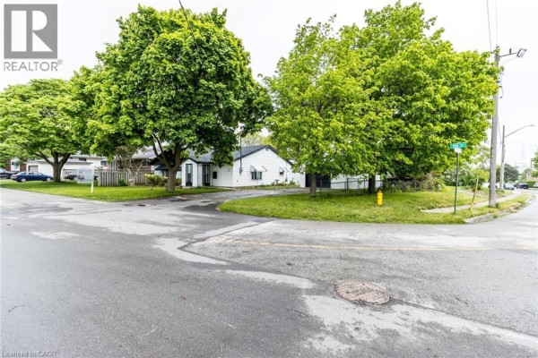 15 Spiers Crescent, Cambridge, ON, photo 3