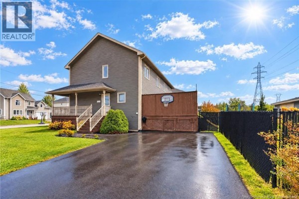 5pc Bathroom - 15 Stillwater Drive, Moncton, NB E1A0E3 Photo 4