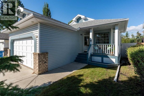 15 Sunridge Crescent Nw, Airdrie, AB, photo 3
