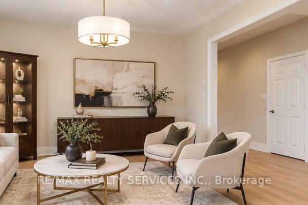 15 Valleystream Circle, Brampton, ON L6P2E2 Photo 4