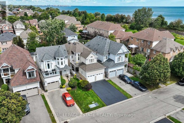 15 Waterbridge Way, Toronto, ON, photo 3