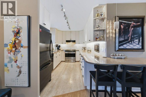 Den - 15 Wellington Place Sw, Calgary, AB T3C2C2 Photo 4