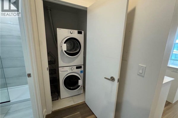 15 Wellington Street Unit# 1701, Kitchener, ON, photo 3