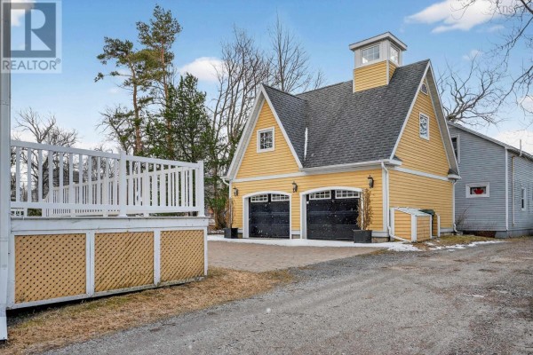 2pc Bathroom - 15 Whitney Avenue, Sydney, NS B1P4Z6 Photo 5