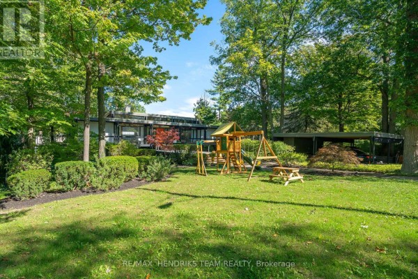 Bedroom - 15 Wood Dale Drive, St  Catharines, ON L2T1Y9 Photo 4