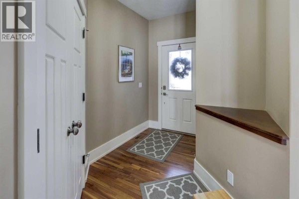 Living room - 150, 100 Coopers Common Sw, Airdrie, AB T4B3C8 Photo 3