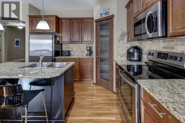 Dining room - 150, 100 Coopers Common Sw, Airdrie, AB T4B3C8 Photo 5