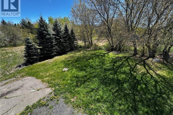150-152 Dumaresq Street, Bathurst, NB E2A1H6 Photo 5