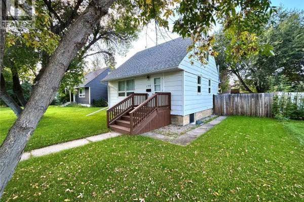 Kitchen - 150 24th Street E, Prince Albert, SK S6V1R5 Photo 2