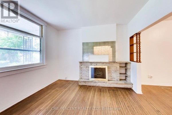 Kitchen - 150 Beech Avenue, Toronto, ON M4E3H6 Photo 4