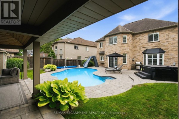 150 Davidson Boulevard, Hamilton, ON, photo 2