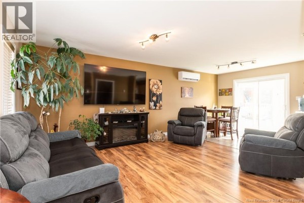 4pc Bathroom - 150 East Street, Moncton, NB E1A7A1 Photo 5