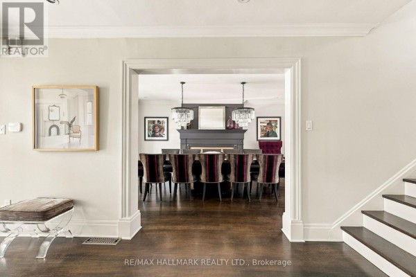 Dining room - 150 Glen Cedar Road, Toronto, ON M6C3G5 Photo 5