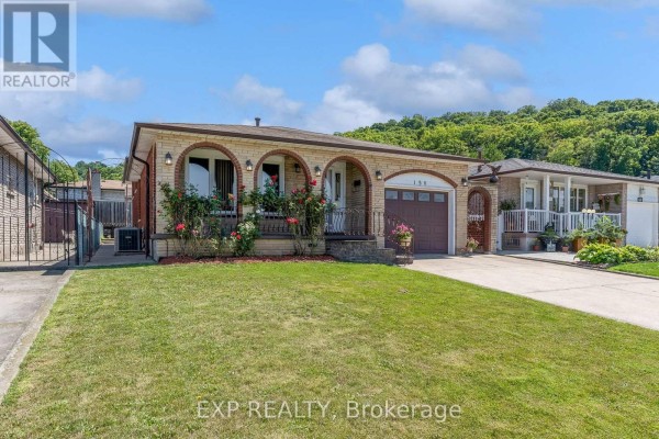 150 Marcella Crescent, Hamilton, ON, photo 2