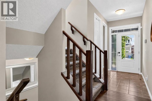 Primary Bedroom - 150 Osborne Rise Sw, Airdrie, AB T4B4A3 Photo 5