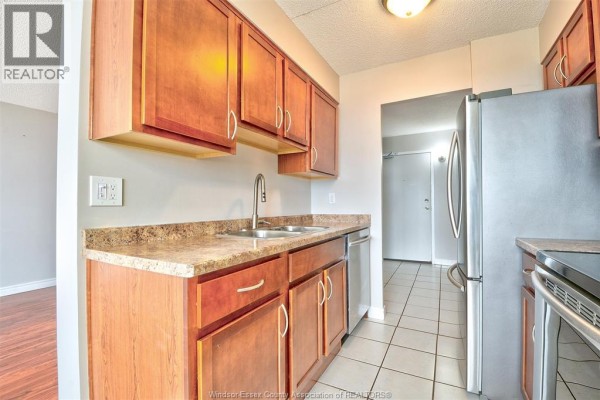4pc Bathroom - 150 Park Ave., Windsor, ON N9A7A2 Photo 5