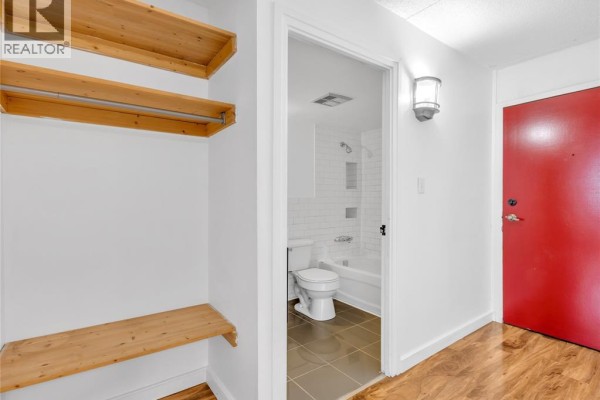 4pc Bathroom - 150 Park Unit# 1911, Windsor, ON N9A7A2 Photo 5
