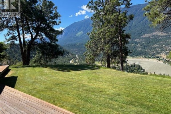 Recreation room - 150 Pine Ridge Road, Lillooet, BC V0K1V0 Photo 2