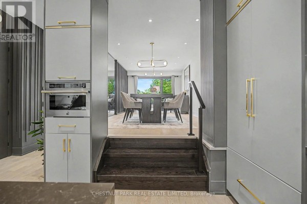 150 Sheldon Avenue, Toronto, ON M8W4L6 Photo 5