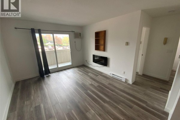 Kitchen - 150 Skaha Place Unit# 207, Penticton, BC V2A7K1 Photo 3