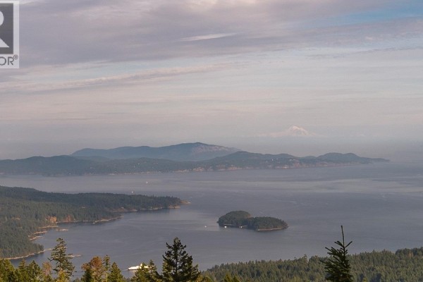 150 Skywater Lane, Salt Spring Island, BC V8K2W9 Photo 2