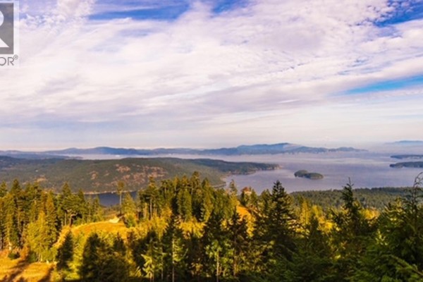 150 Skywater Lane, Salt Spring Island, BC V8K2W9 Photo 4