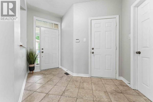 Bathroom - 150 Strathcarron Crescent, Ottawa, ON K2K0C8 Photo 4