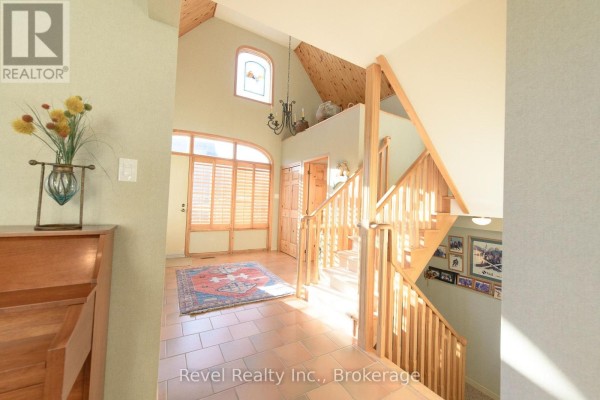 150 Wyandot Court, Blue Mountains, ON L9Y0S4 Photo 3