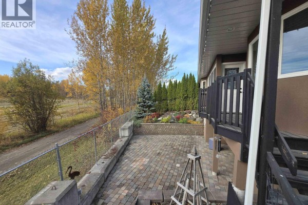 Living room - 1500 Cody Dale Road, Quesnel, BC V2J7A1 Photo 5