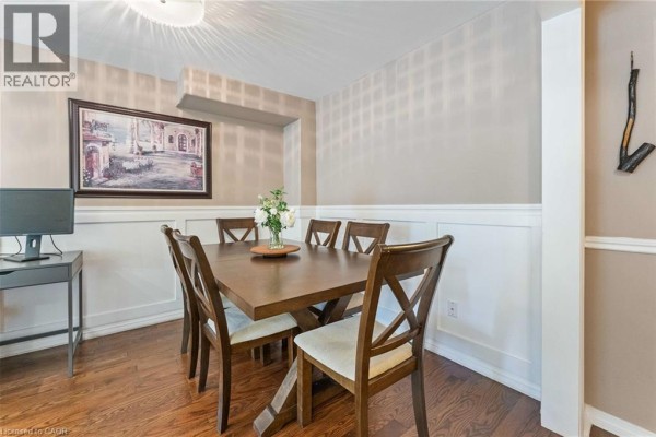 4pc Ensuite bath - 1500 Reeves Gate Unit# 1, Oakville, ON L6M3J4 Photo 5