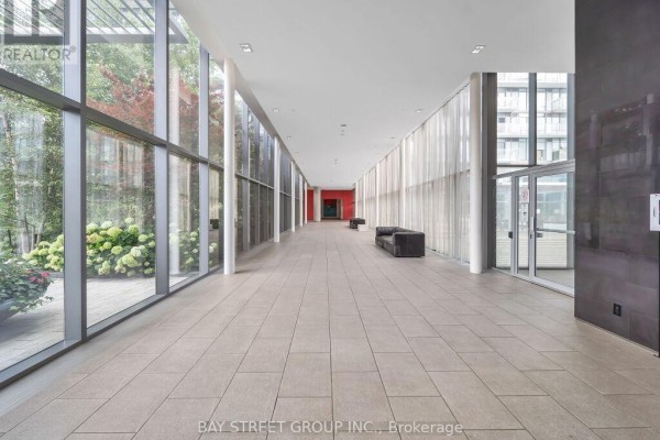 1501 - 105 The Queensway Avenue, Toronto, ON, photo 3