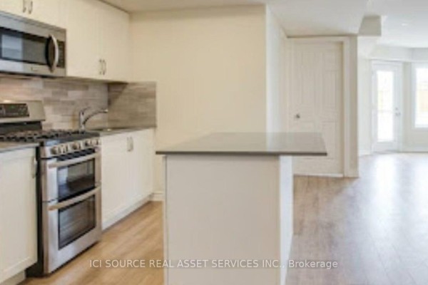 Great room - 1501 - 2420 Baronwood Drive, Oakville, ON L6M0X6 Photo 3
