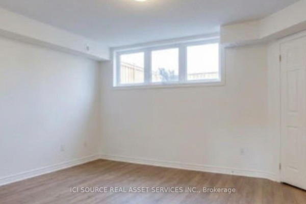 1501 - 2420 Baronwood Drive, Oakville, ON L6M0X6 Photo 5