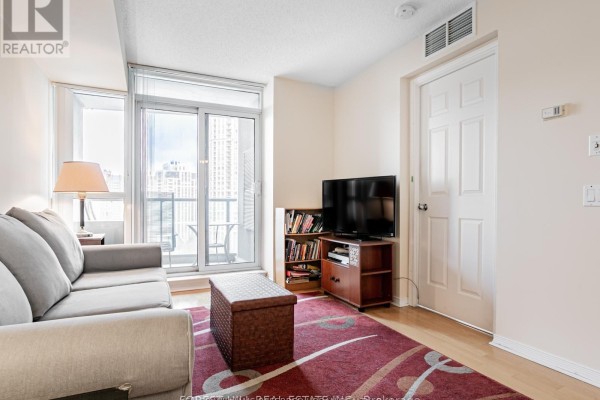 Kitchen - 1501 - 30 Harrison Garden Boulevard, Toronto, ON M2N7A9 Photo 3