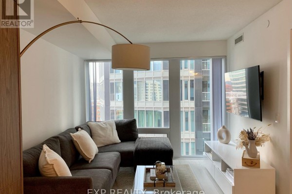 Dining room - 1501 - 60 Shuter Street, Toronto, ON M5B0B7 Photo 2