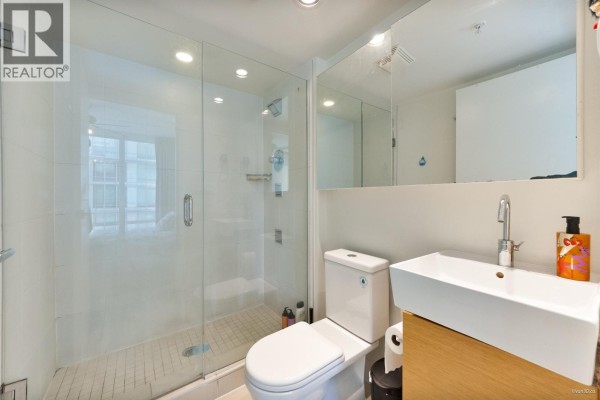 1501 565 Smithe Street, Vancouver, BC V6B0E4 Photo 3