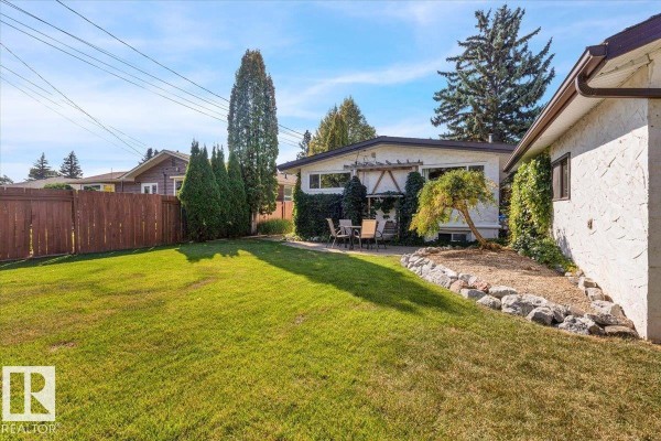 15012 77 Av Nw, Edmonton, AB T5R3B3 Photo 4