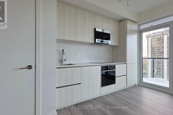 1502 - 120 Broadway Avenue, Toronto, ON M4P0E9 Photo 2