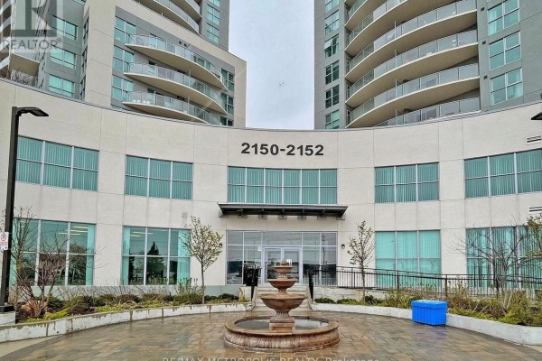 1502 - 2152 Lawrence Avenue E, Toronto