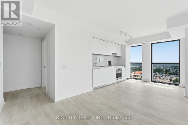 Primary Bedroom - 1502 - 25 Frederick Todd Way, Toronto, ON M4G0C9 Photo 4